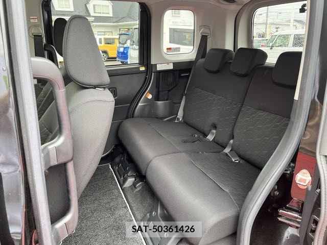 Toyota ROOMY 2017-02 7903321-9