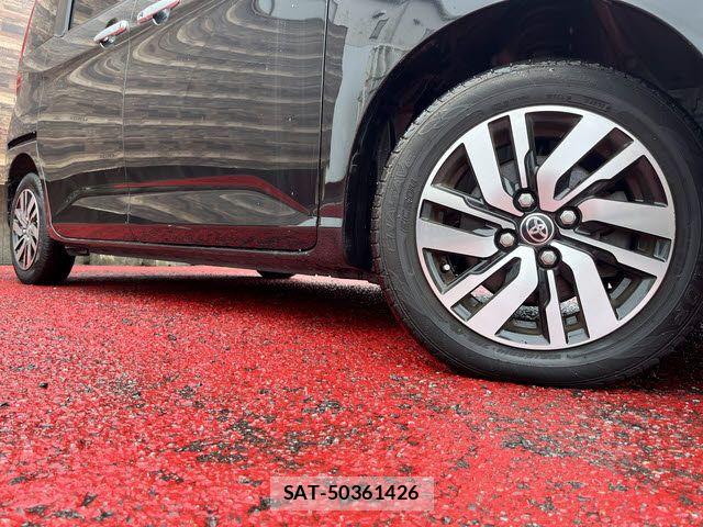 Toyota ROOMY 2017-02 7903321-23