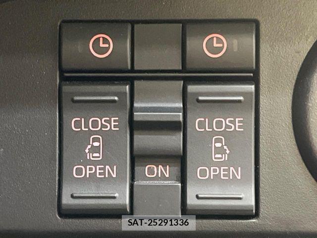 Toyota ROOMY 2023-12 7903318-2