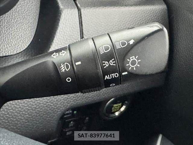Toyota ROOMY 2018-12 7903323-22