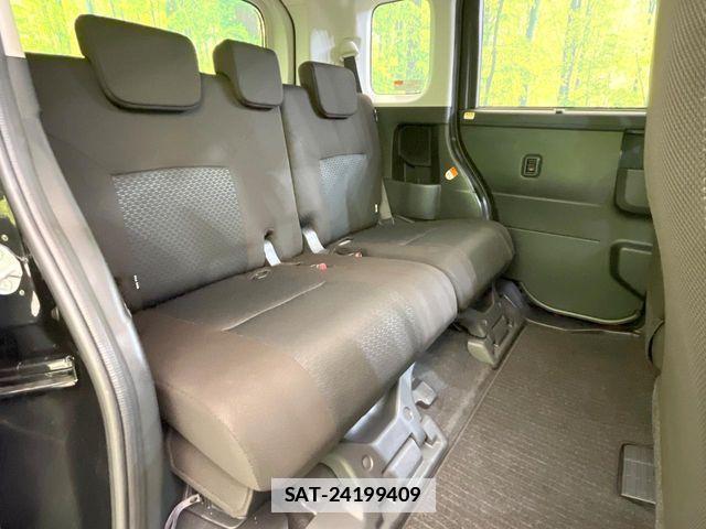 Toyota ROOMY 2022-05 7963596-9