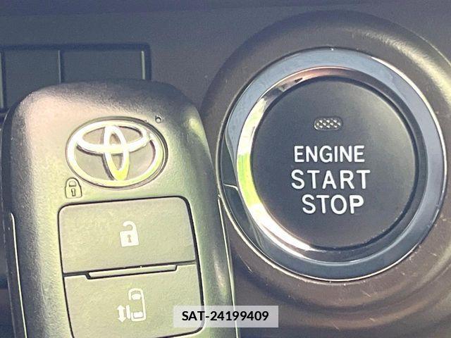 Toyota ROOMY 2022-05 7963596-7