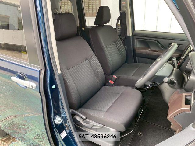 Toyota ROOMY 2017-03 7963599-13
