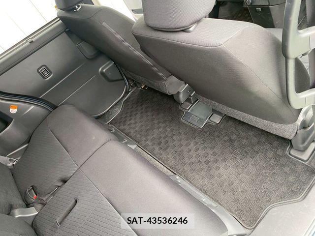 Toyota ROOMY 2017-03 7963599-25