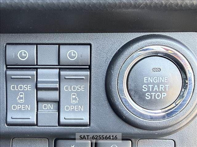 Toyota ROOMY 2022-12 7980868-3