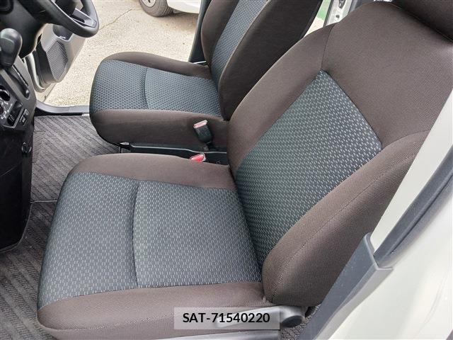 Toyota ROOMY 2021-07 7980869-15
