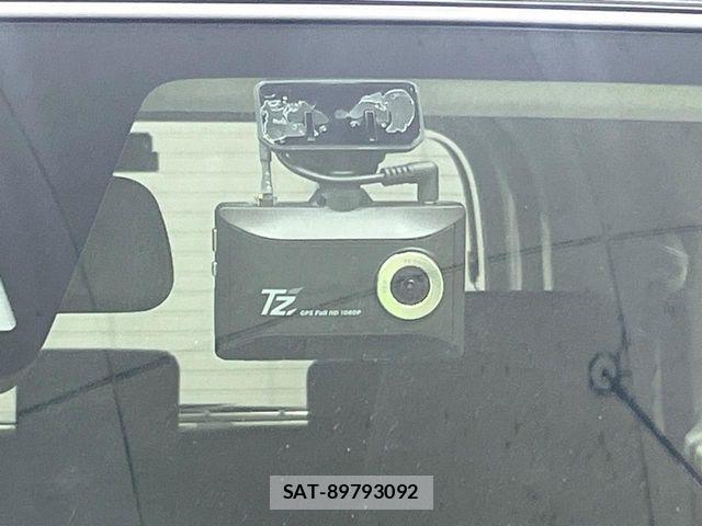 Toyota ROOMY 2023-08 8037966-5