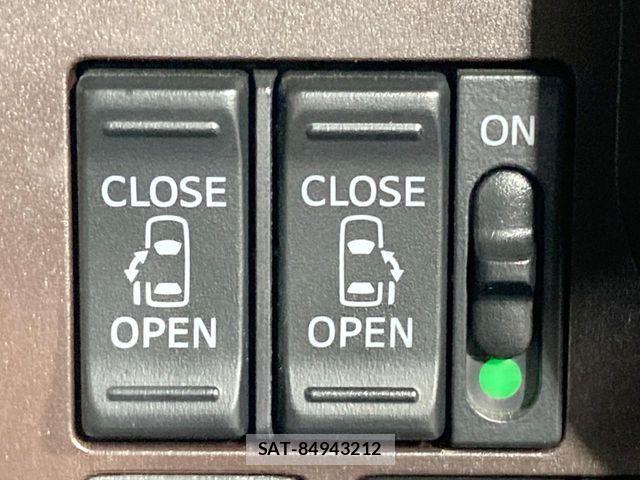 Toyota ROOMY 2017-01 8037974-6