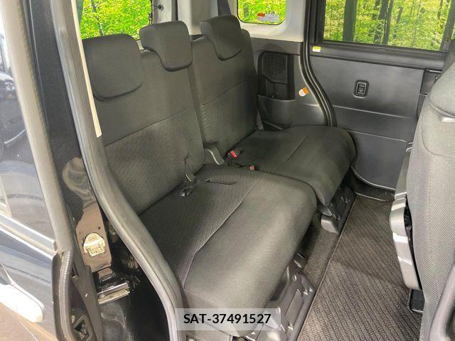 Toyota ROOMY 2019-09 8037975-9