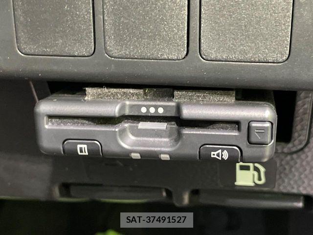 Toyota ROOMY 2019-09 8037975-4