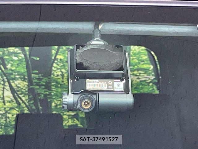 Toyota ROOMY 2019-09 8037975-5