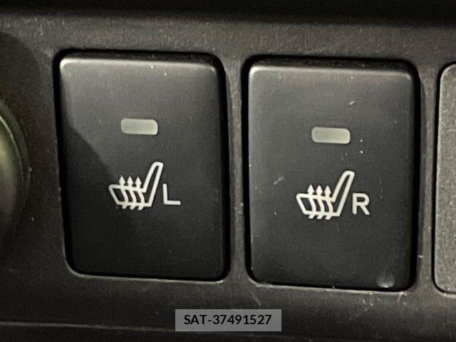 Toyota ROOMY 2019-09 8037975-6