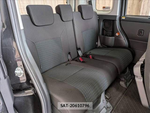 Toyota ROOMY 2021-06 8037969-9