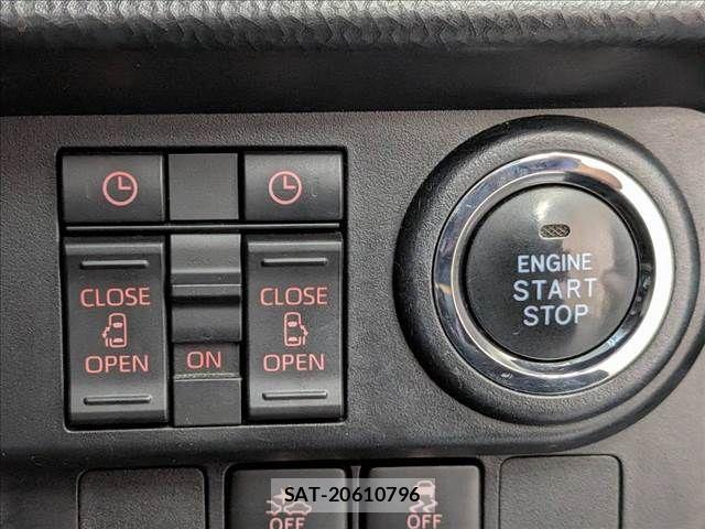 Toyota ROOMY 2021-06 8037969-6