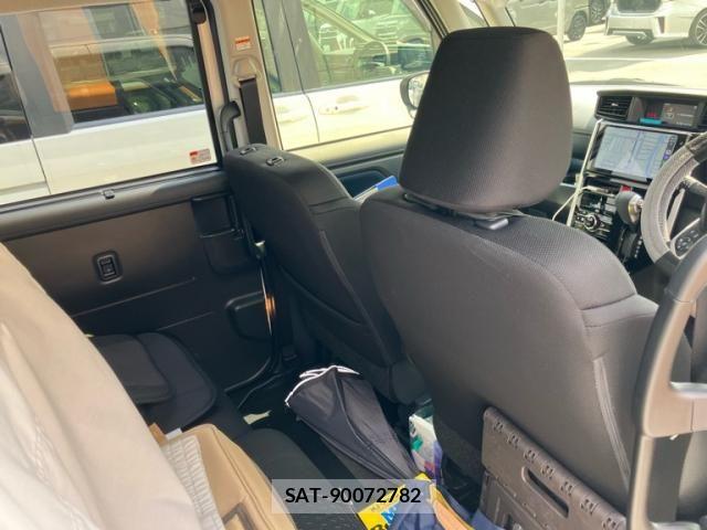 Toyota ROOMY 2025-08 8037963-11
