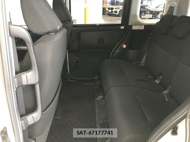 Toyota ROOMY 2019-04 8075384-7