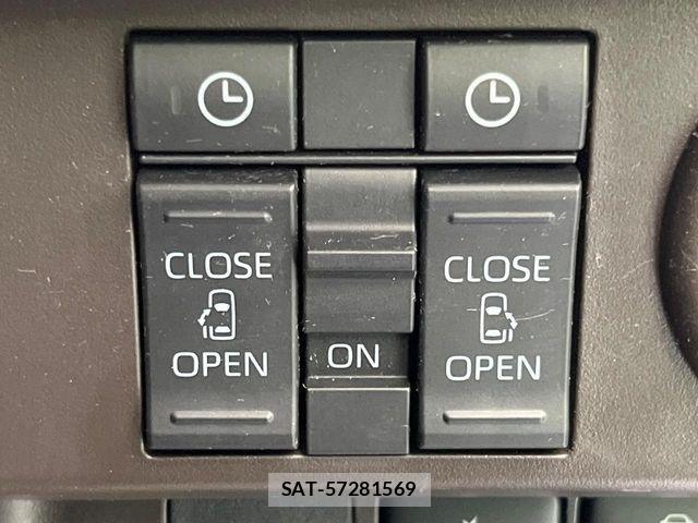 Toyota ROOMY 2021-05 8075390-4
