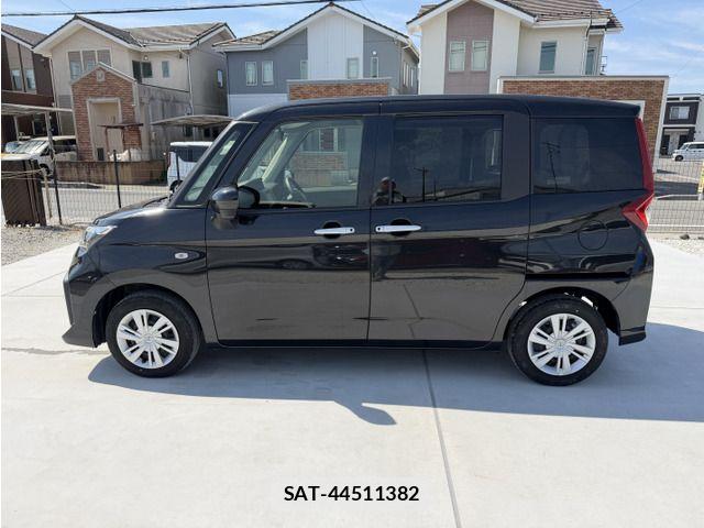 Toyota ROOMY 2022-05 8075388-4