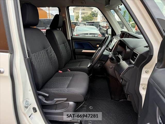 Toyota ROOMY 2018-09 8101616-15