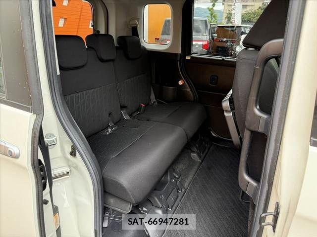 Toyota ROOMY 2018-09 8101616-19