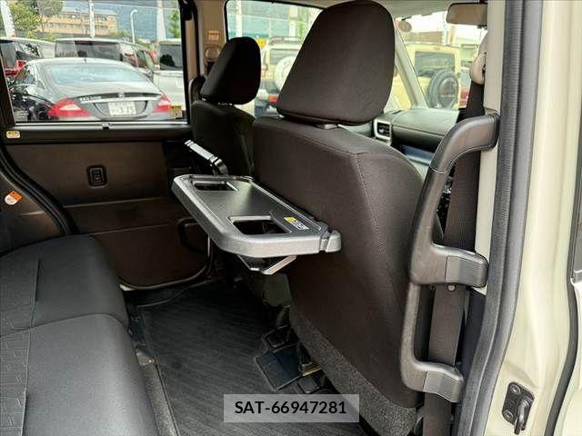 Toyota ROOMY 2018-09 8101616-20