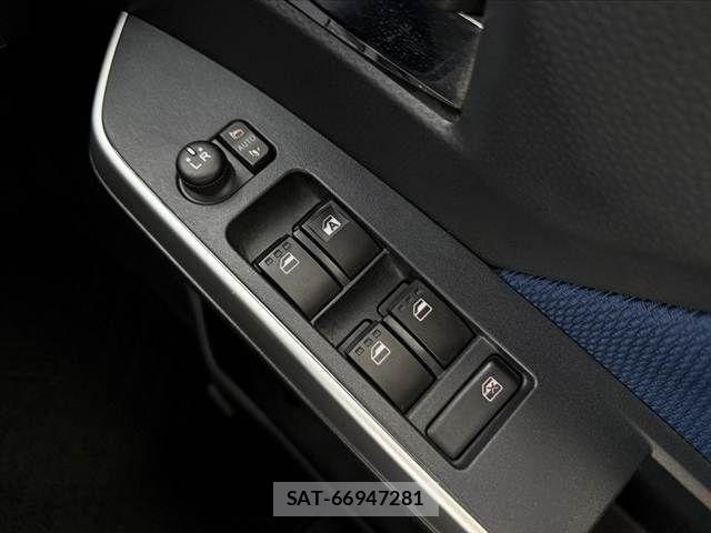 Toyota ROOMY 2018-09 8101616-21