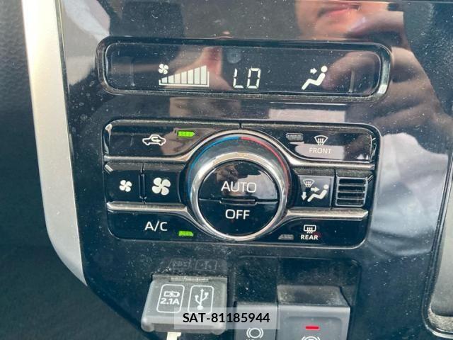 Toyota ROOMY 2021-08 8101619-26