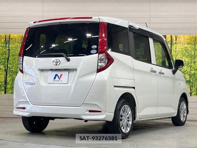 Toyota ROOMY 2017-09 8101640-16