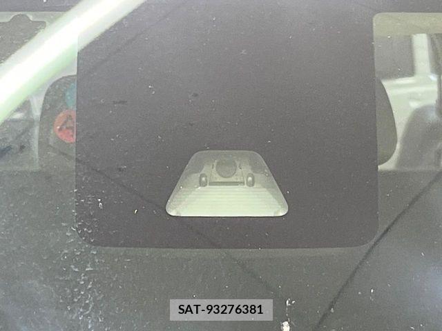 Toyota ROOMY 2017-09 8101640-5