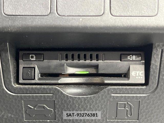 Toyota ROOMY 2017-09 8101640-6