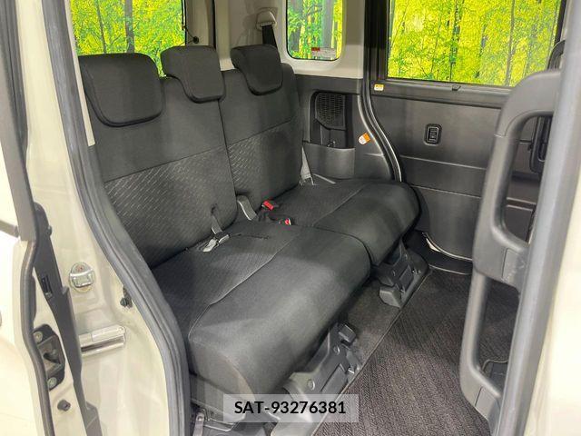 Toyota ROOMY 2017-09 8101640-8