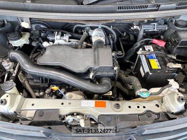 Toyota ROOMY 2018-03 8101633-17