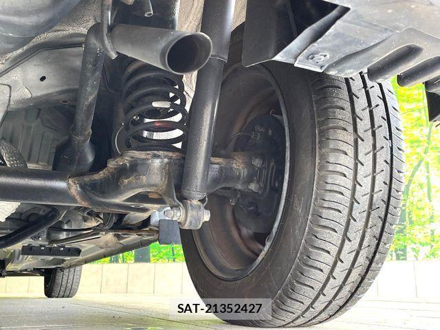 Toyota ROOMY 2018-03 8101633-19
