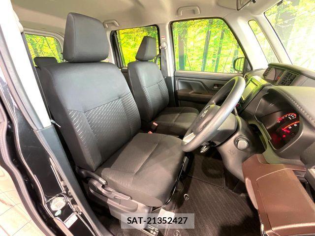 Toyota ROOMY 2018-03 8101633-7