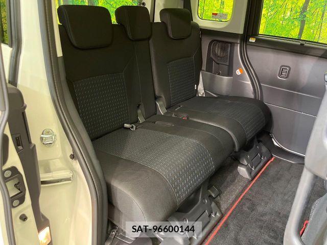 Toyota ROOMY 2022-03 8101609-8