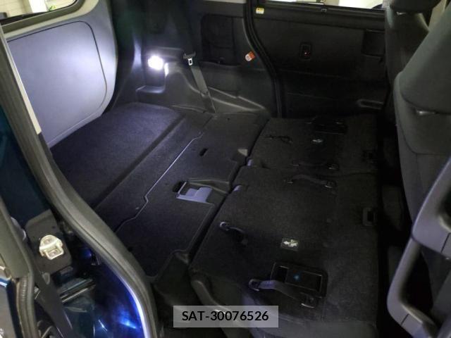 Toyota ROOMY 2017-09 8101620-22