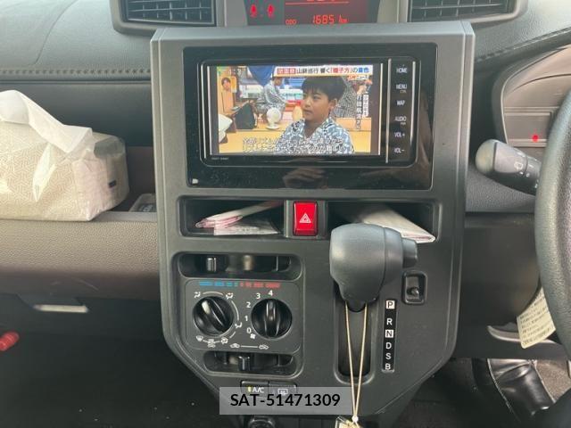 Toyota ROOMY 2020-08 8101641-14
