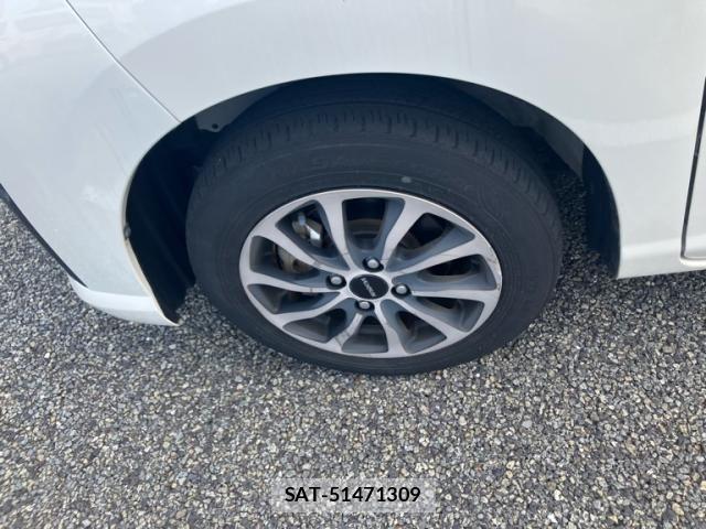 Toyota ROOMY 2020-08 8101641-8