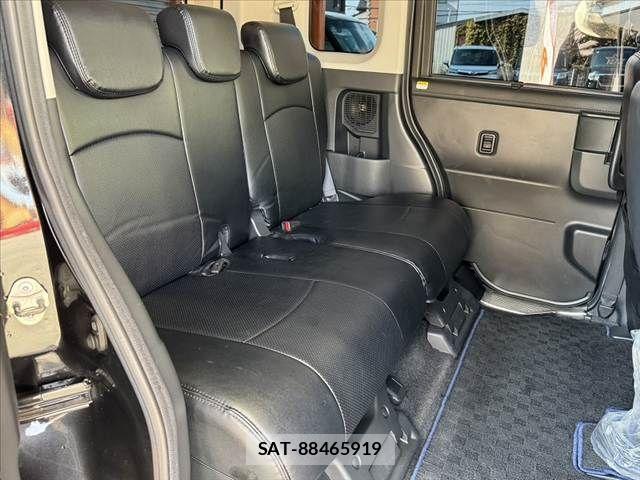 Toyota ROOMY 2017-10 8101631-15
