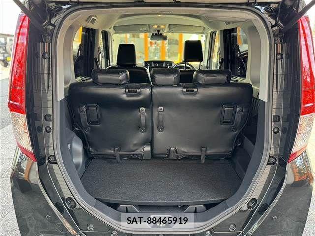 Toyota ROOMY 2017-10 8101631-18