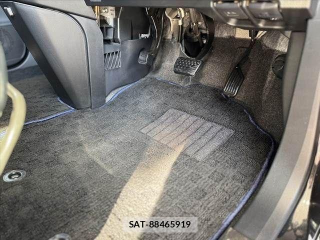 Toyota ROOMY 2017-10 8101631-29