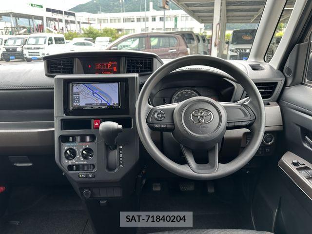 Toyota ROOMY 2022-07 8101630-13