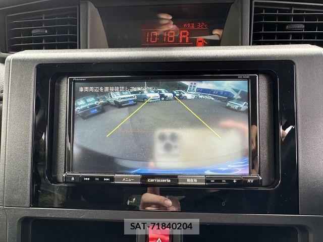 Toyota ROOMY 2022-07 8101630-15