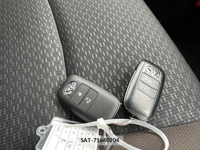 Toyota ROOMY 2022-07 8101630-21