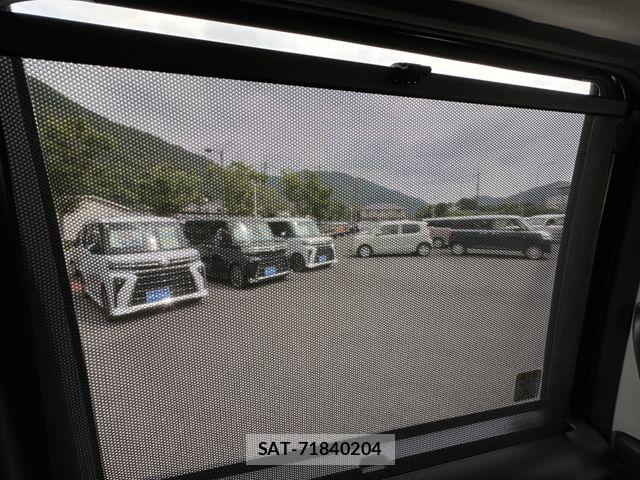 Toyota ROOMY 2022-07 8101630-28