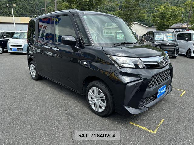 Toyota ROOMY 2022-07 8101630-2