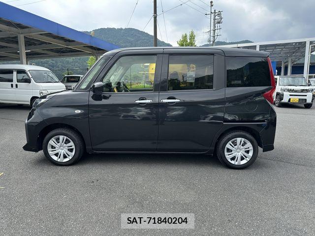 Toyota ROOMY 2022-07 8101630-7