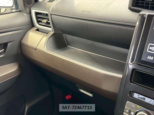 Toyota ROOMY 2025-04 8101608-11