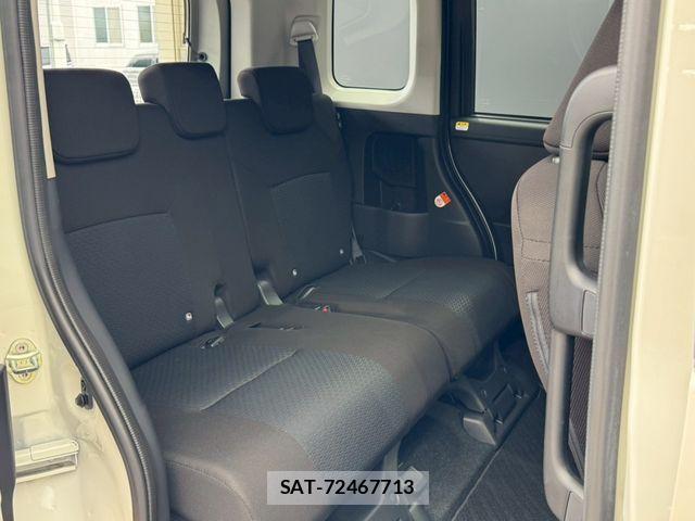 Toyota ROOMY 2025-04 8101608-18