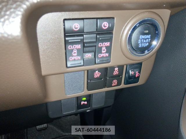 Toyota ROOMY 2020-11 8101617-16